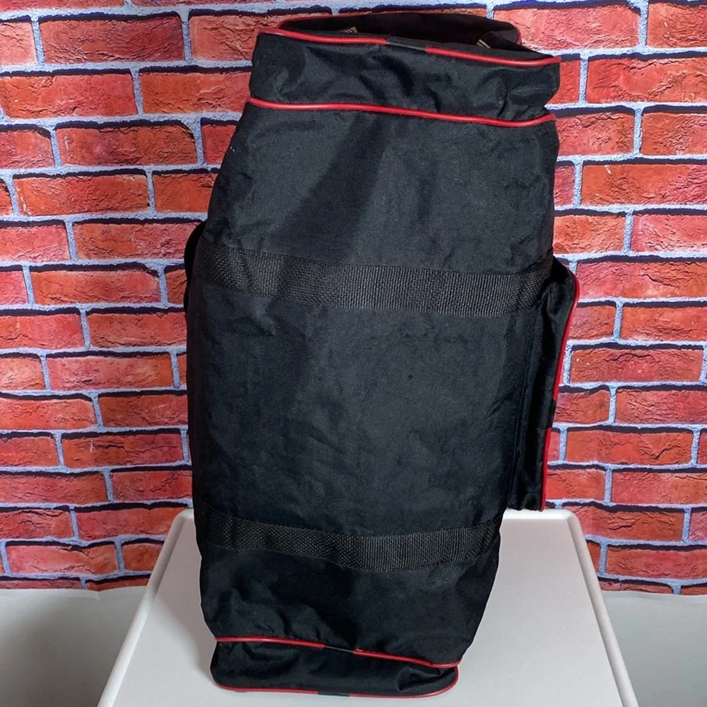 Vintage Chicago Bulls NBA Canvas‎ Duffle Gym Bag by Athletic Bag Company